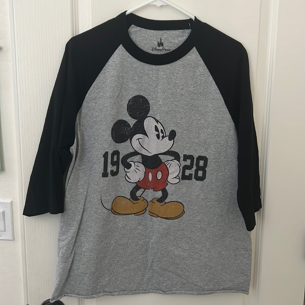 Disneyland baseball tee